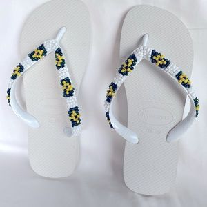 NWOT Original Regular Havaianas Handmade Embroidered Unisex MulticolorUS 9/10W